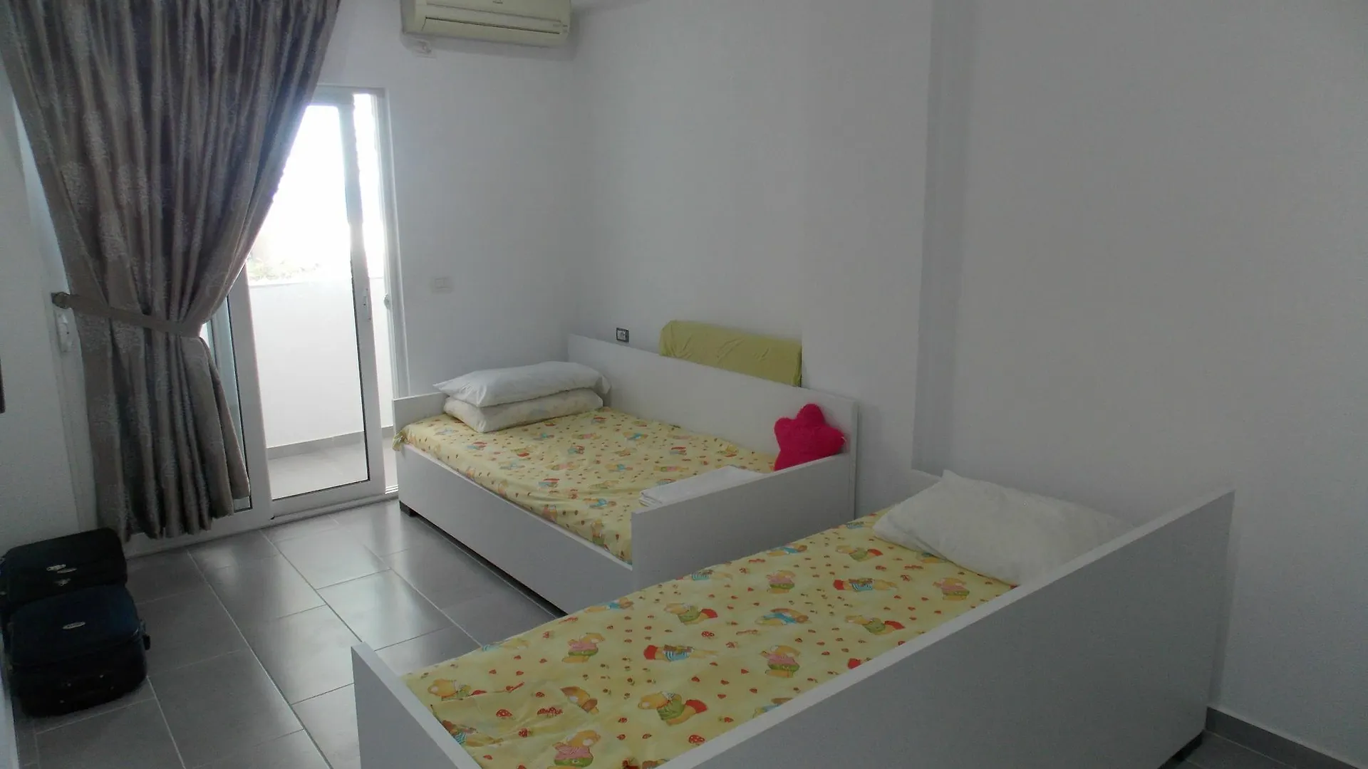 Santa Paola Apartments Sarande