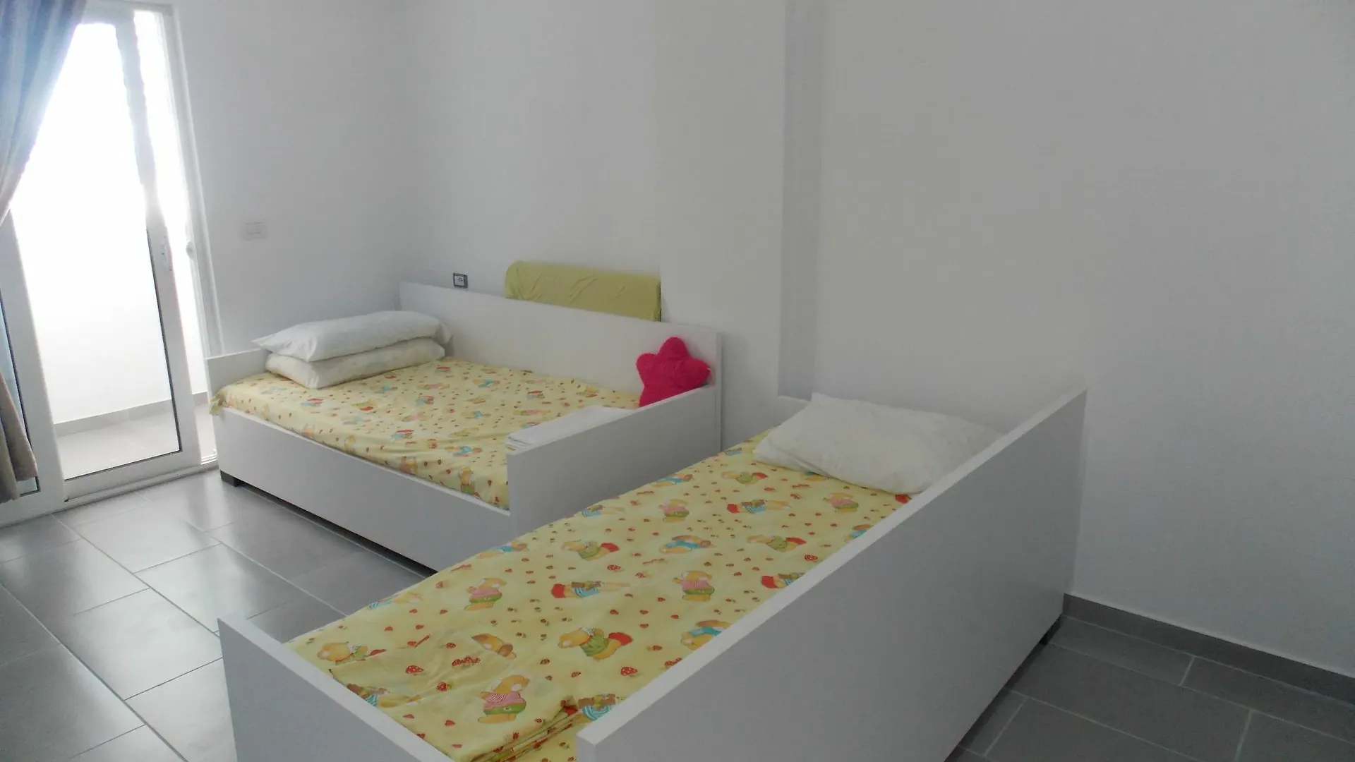 Santa Paola Apartments Sarande