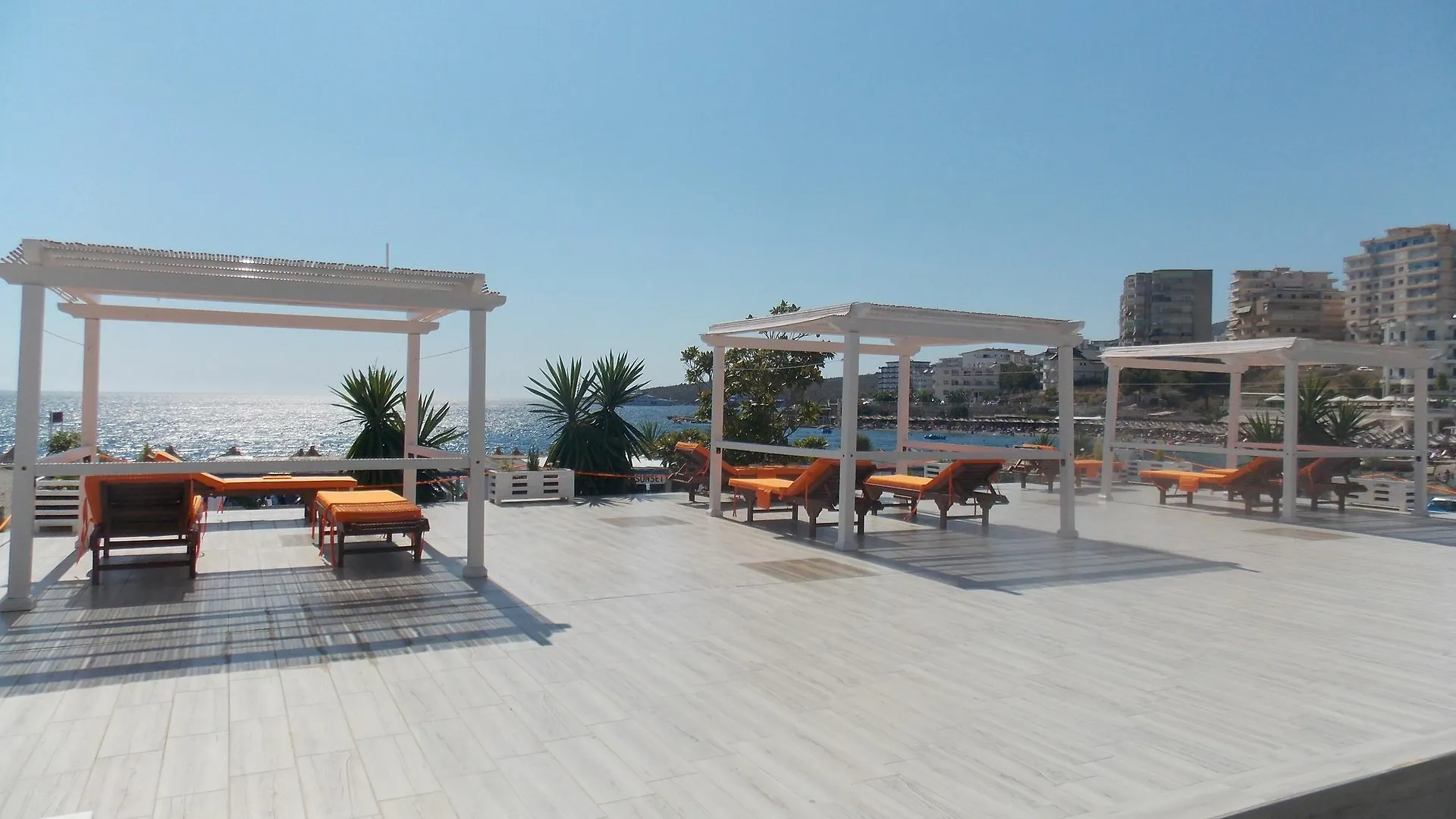 Santa Paola Apartments Sarande