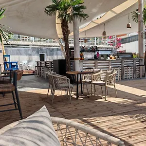  Apartment Aria Seaview