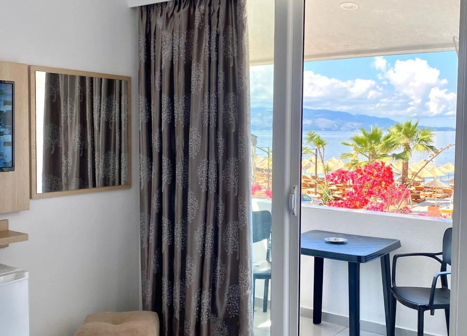 Santa Paola Apartments Sarande 0*,