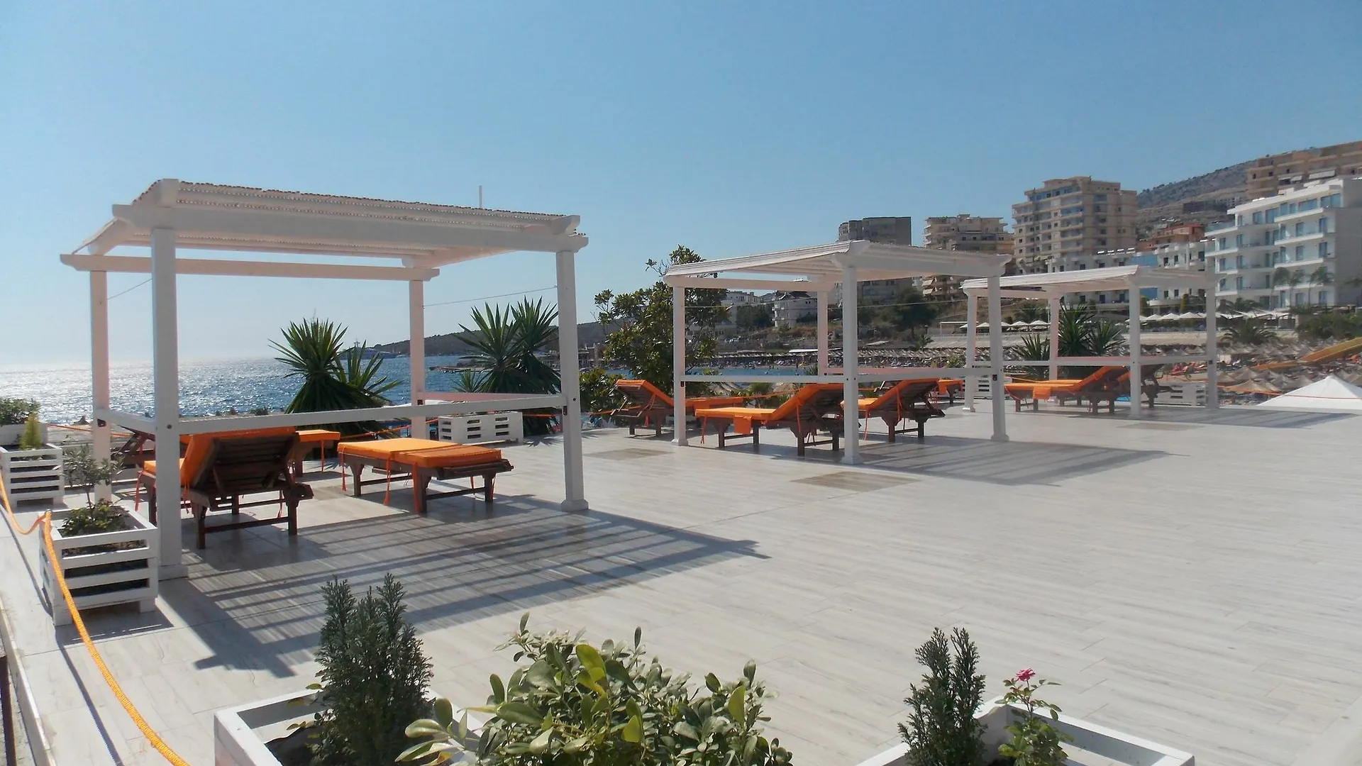 Santa Paola Apartments Sarande